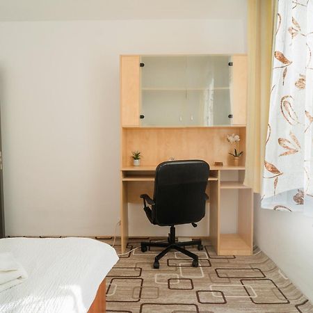 Rustic & Spacious 3Br Apartment 부쿠레슈티 외부 사진