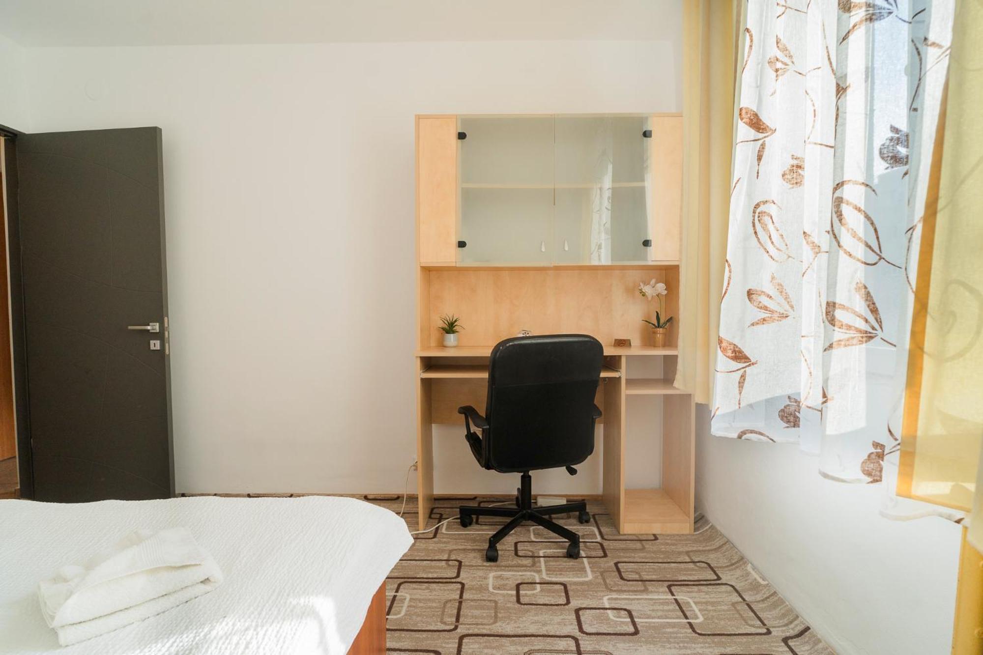 Rustic & Spacious 3Br Apartment 부쿠레슈티 외부 사진