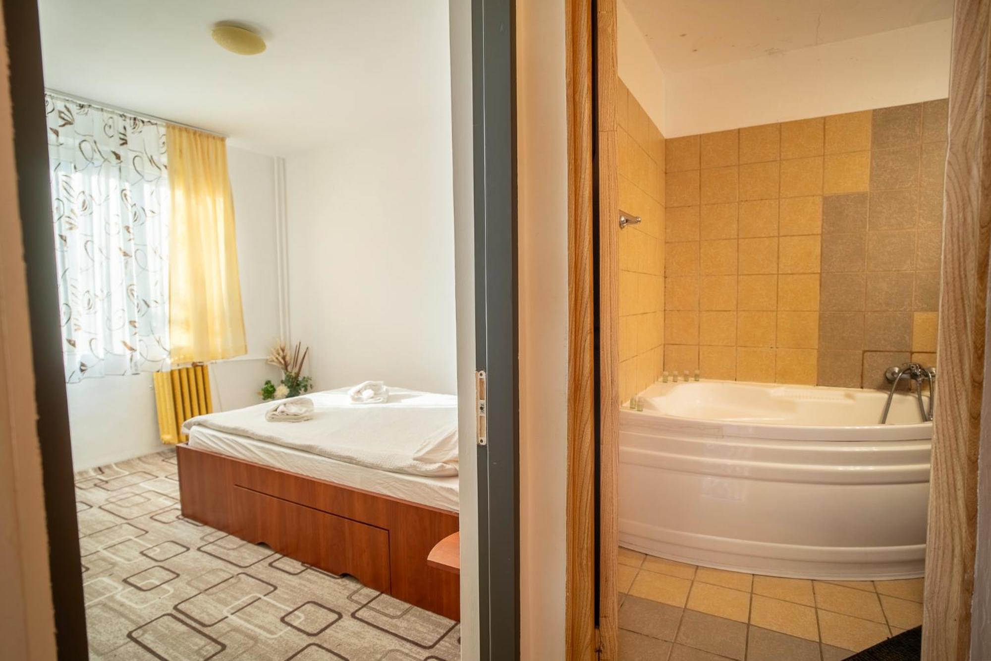 Rustic & Spacious 3Br Apartment 부쿠레슈티 외부 사진